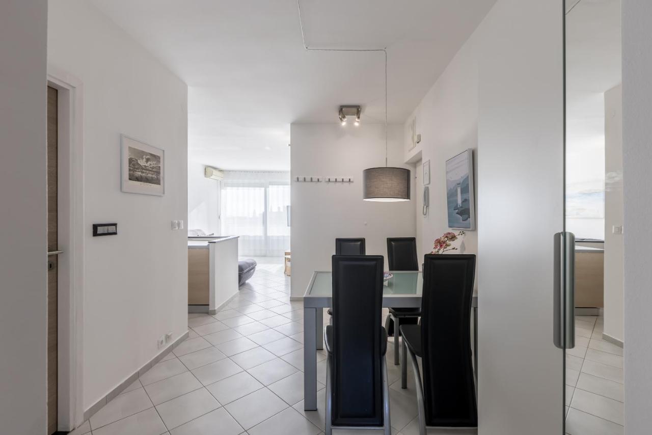 Sundowners Apartment, 52Qm, Double & Single Bed, 10 Min From Old Town Of Split Exteriér fotografie